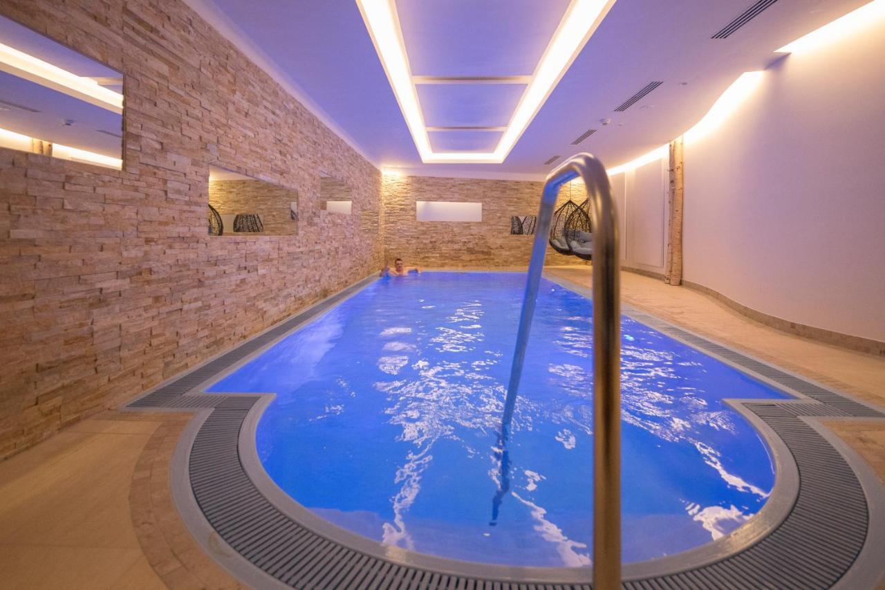 Hotel Albona Nova Zürs المظهر الخارجي الصورة